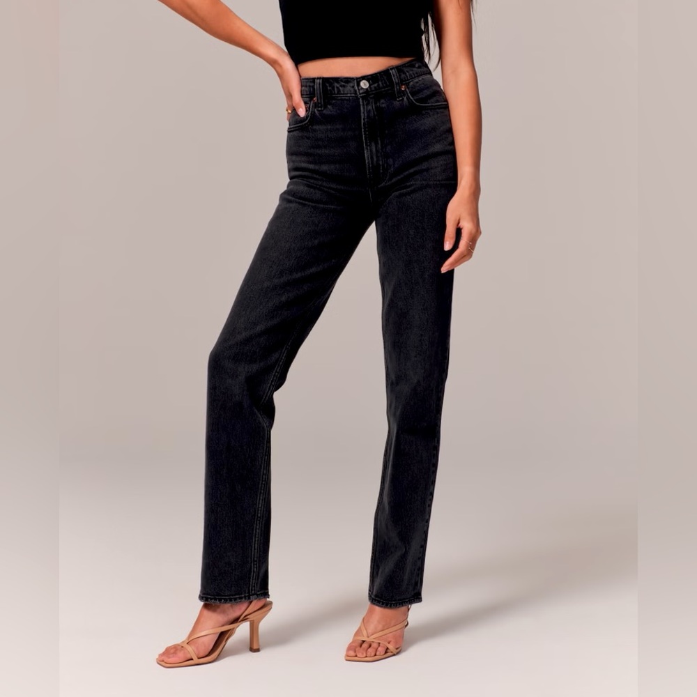New Abercrombie & Fitch Ultra High 90s Straight Jeans